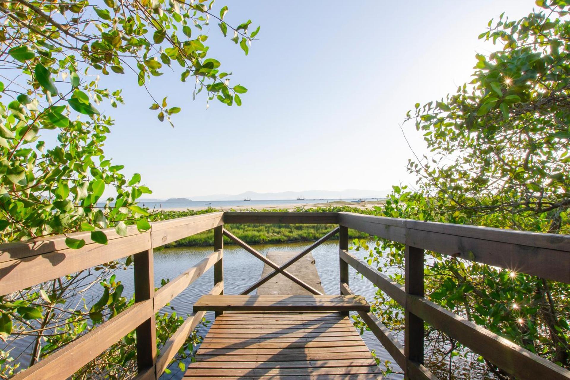 Apto Pe Na Areia Em Condominio Com Piscina N1298 Флорианополис Экстерьер фото